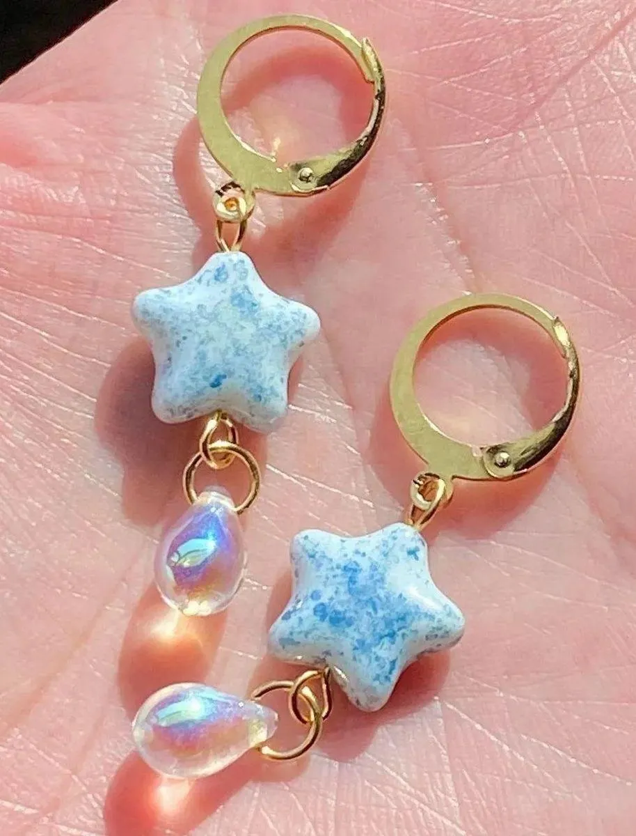 Handmade quality unique vintage rare Czech glass beads style dangle earrings🩵 - Image 4