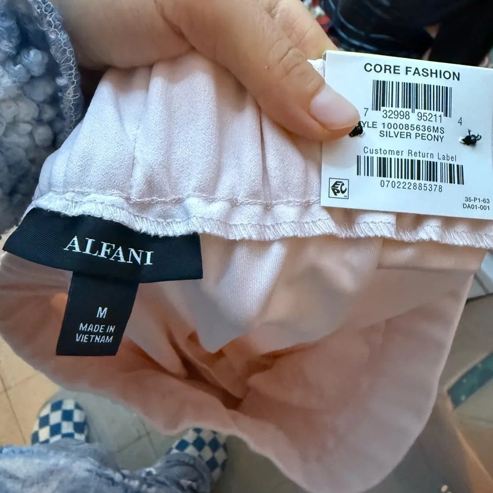 Nwt Alfani Pale Pink Slim Leg Ankle Pants - Image 3