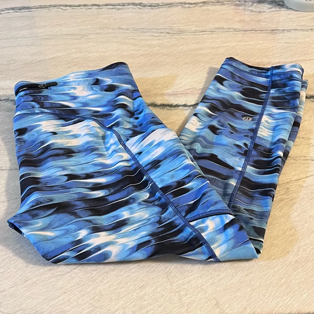 Lululemon Speed Up Crop 21" - Image 2