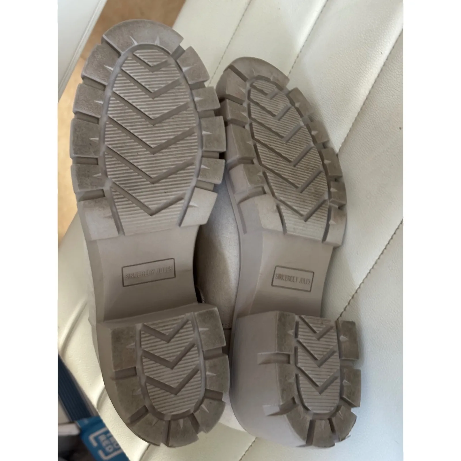 Sincerely Jules Beige Suede Sock Boot Chunky Lug Sole Chelsea Boots Womens 10 - Image 6