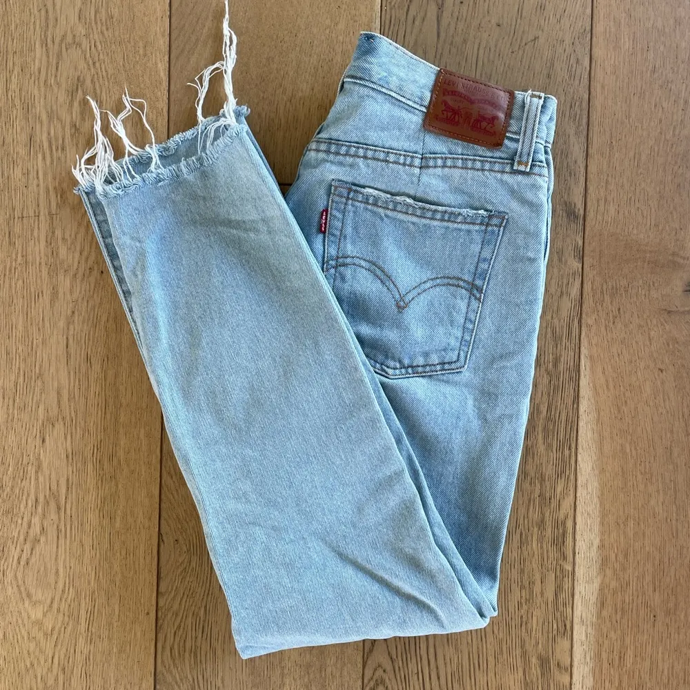 Levis' WEDGIE FIT ANKLE WOMEN'S JEANS - Image 5