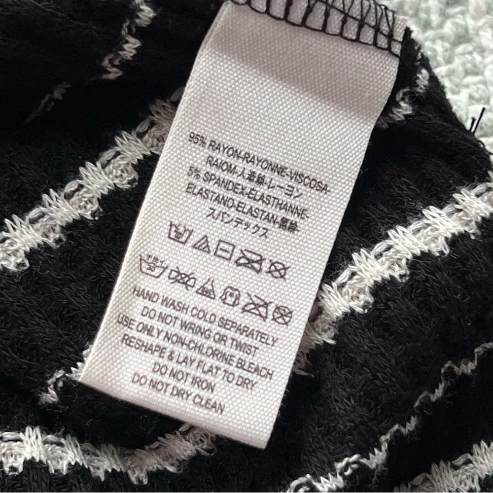 We The Free Drippy Black White Striped Long Sleeves Cowl Neck Thermal Top XS - Image 8