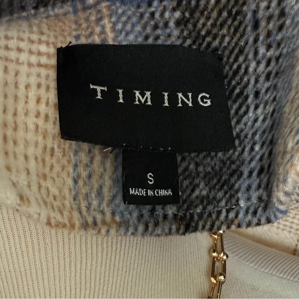 Plaid Shacket size Small Blue - Image 10