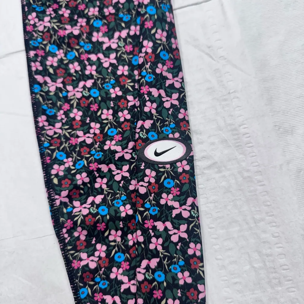 Nike Dri-Fit Floral Mixed Print Leggings - Image 6