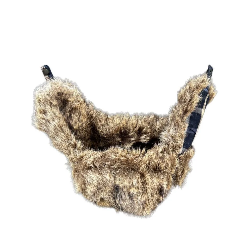 Levi’s plaid traper hat - Image 2