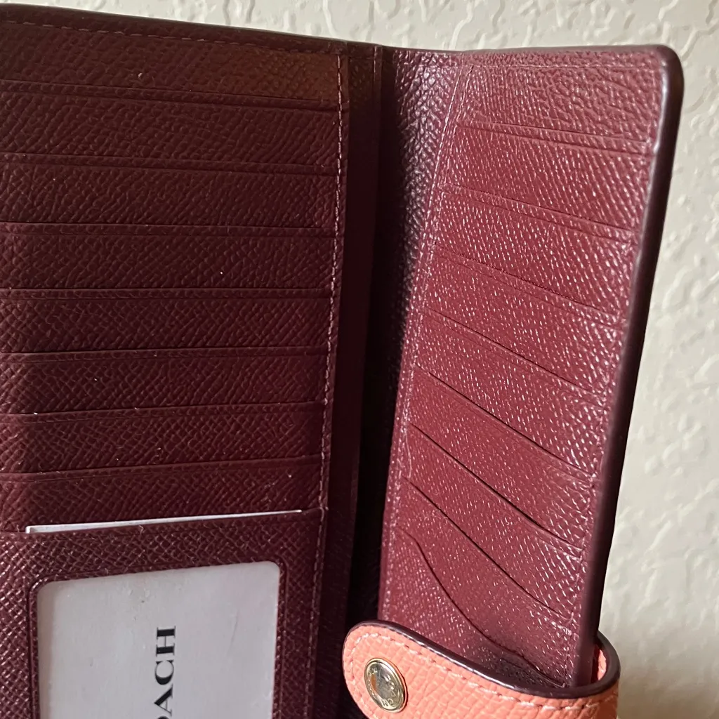 Coach: Coral Bifold Wallet - Image 12