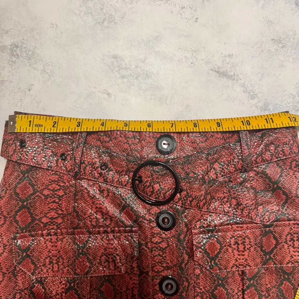 NWT Urban Outfitters Red Black Snakeskin Skirt XS Button Front - Image 6