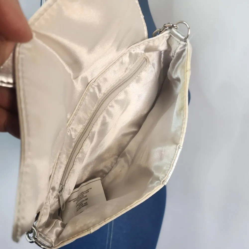 Avon Products Silver Satin Clutch Bag with Chain Shoulder Strap - Image 9