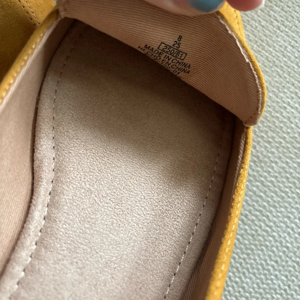 Old Navy Mustard Yellow Women's Loafers - Image 6