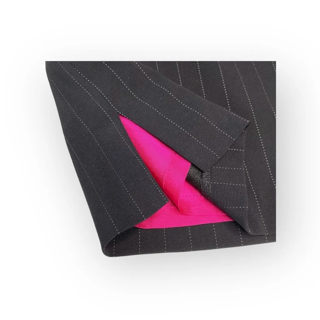 Vintage 90’s: new Laundry Shelli Segal ❤︎ Pinstripe Mini Skirt ❤︎ Black Magenta Pink Size 8 - Image 5