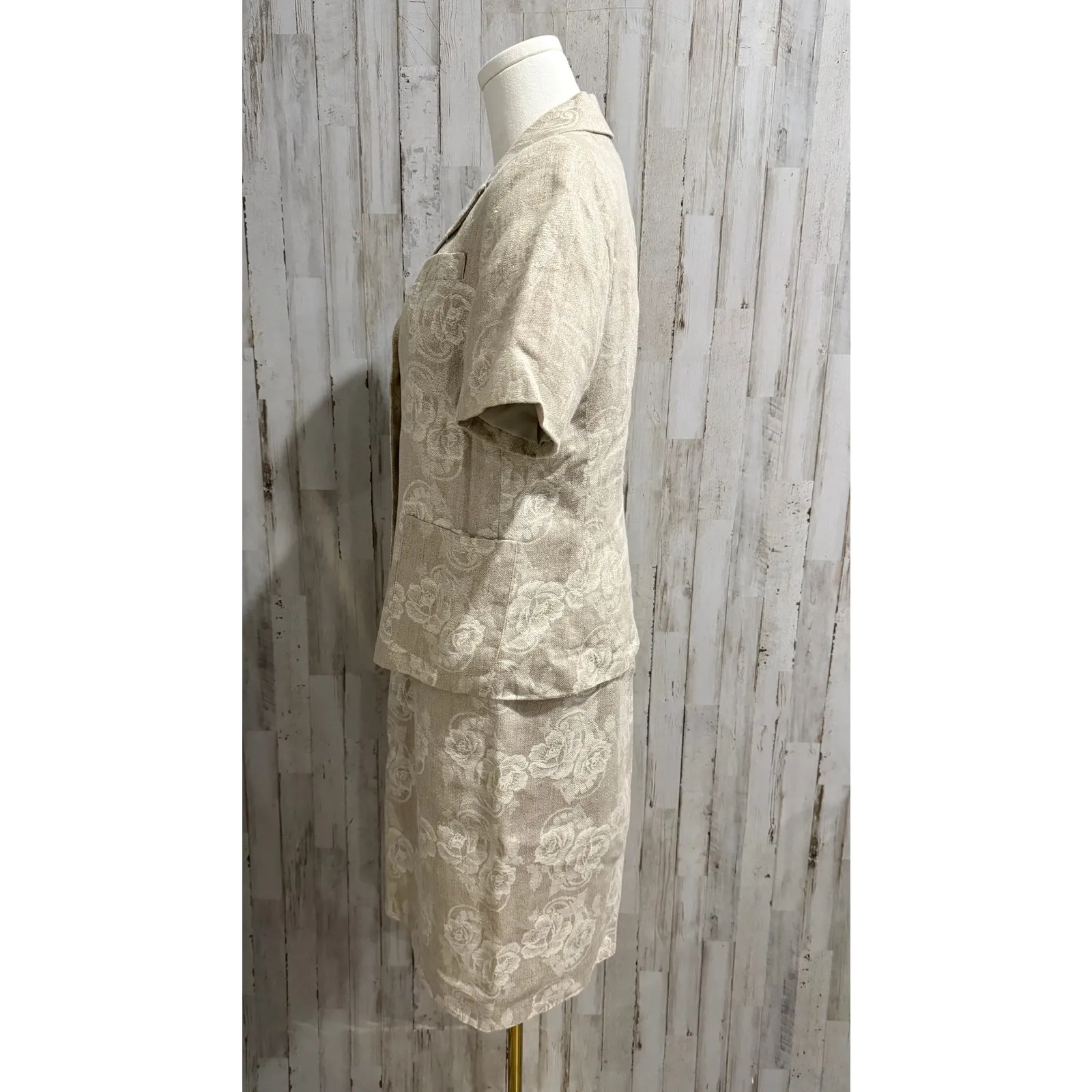 Harve Benard Collection Skirt Suit Womens Petite 8P Beige Floral 2pc Set - Image 5