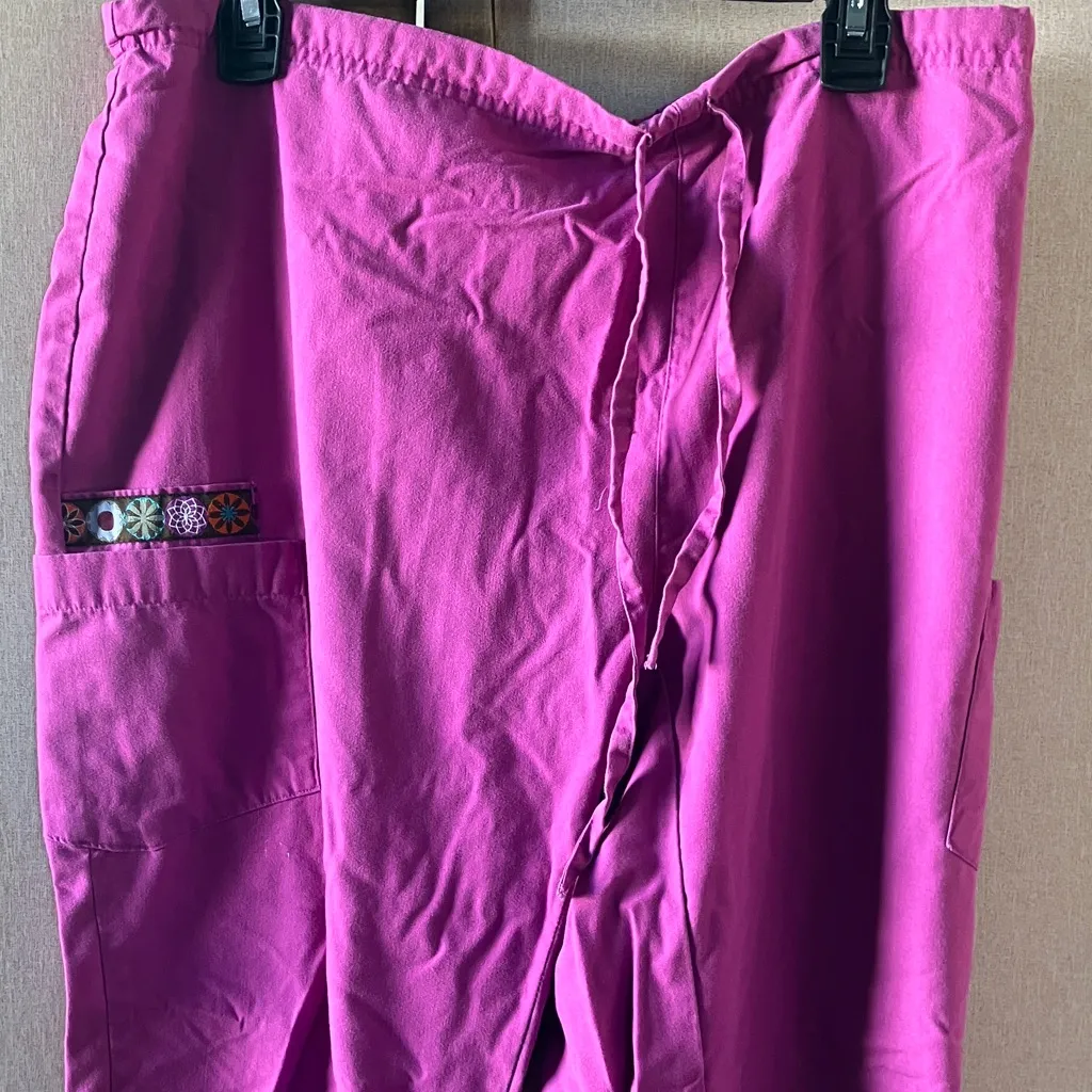 FINAL MARKDOWN Dickies scrub slacks large - Image 4