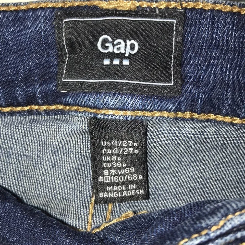 Gap (5/$25)  Factory Denim Cutoff Shorts - Image 2
