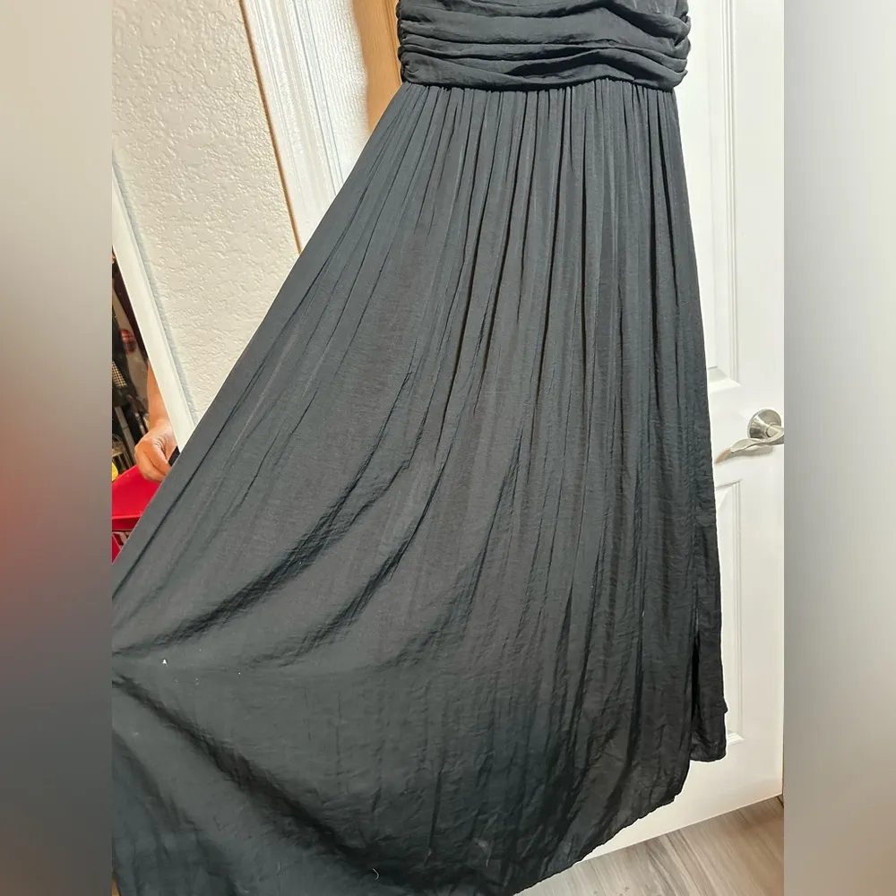 NWT Astra Signature Black Sleeveless V - Image 6