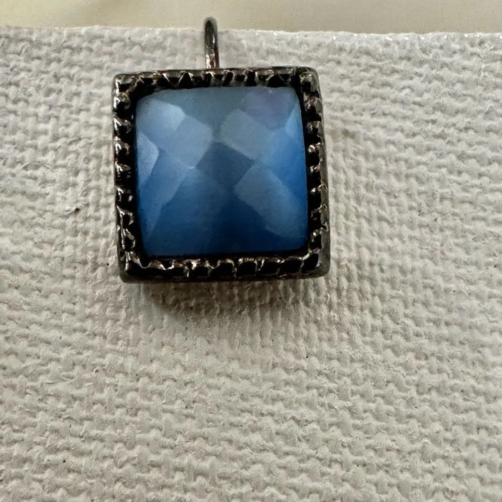 Kenneth Cole  blue and silver tone square earrings - Image 6
