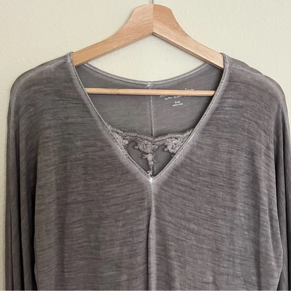 Soft Surroundings Burnout T-Shirt‎ Womens Size S Gray Lace Trim Long Sleeve - Image 4