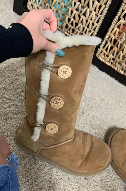 UGG Bailey Button Tall s Chestnut - Image 4