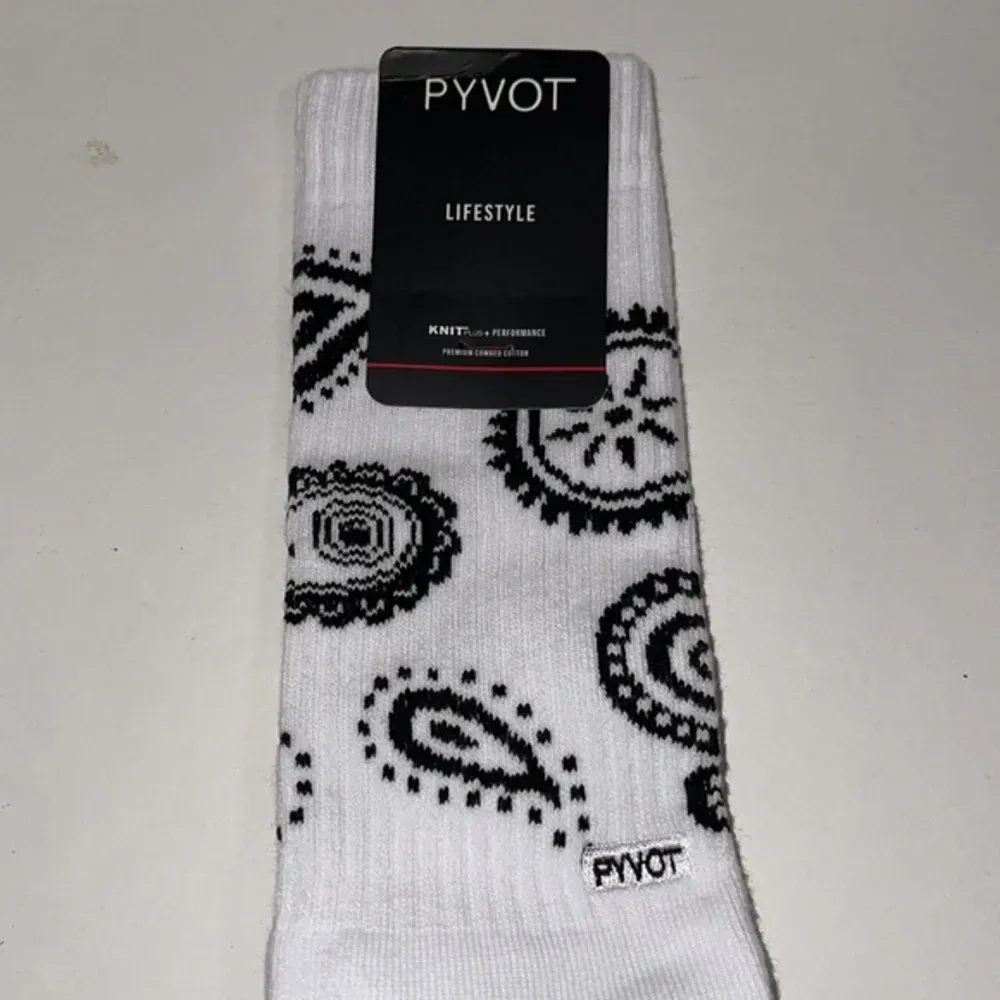 NWT Paisley White Black Crew socks - Image 2