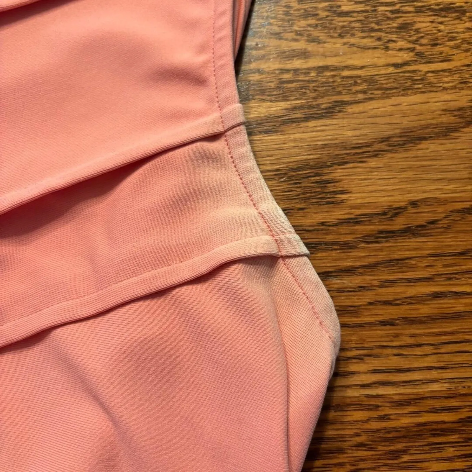 Doncaster Peach Sleeveless Top V neck no size on tag see measurements - Image 4