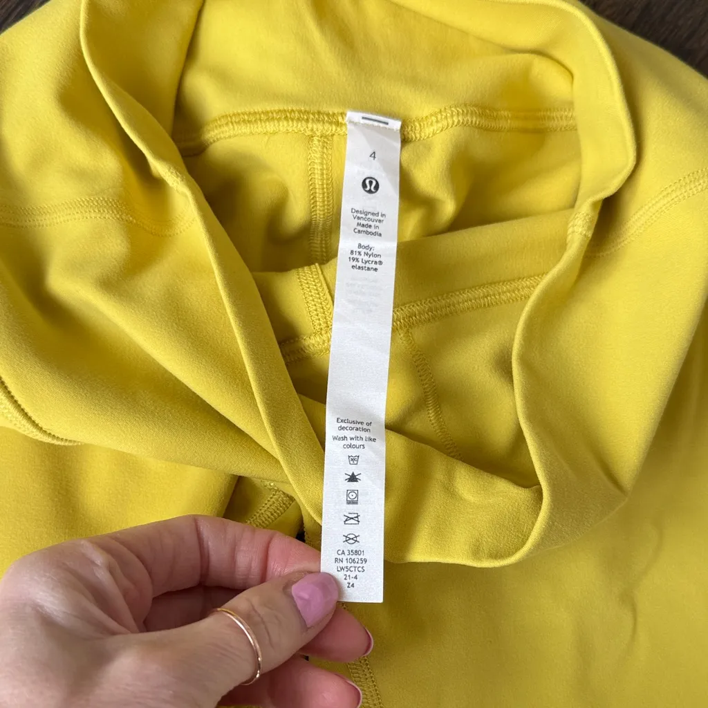 Lululemon Align High-Rise Pant Double Lined  25" size 4 & Tank size 6 like new - Image 9