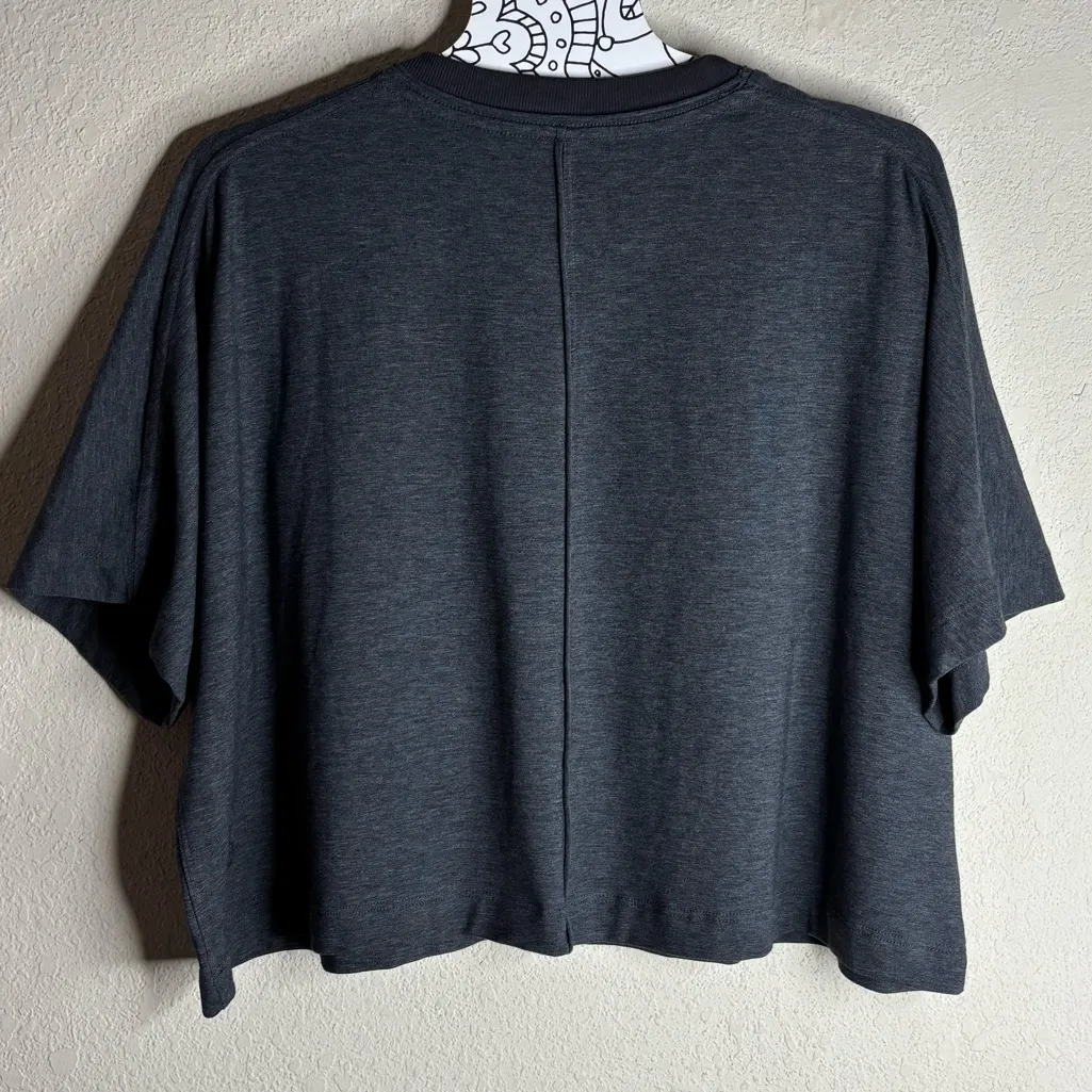 Lululemon Check the Box Short Sleeve size 6 - Image 3