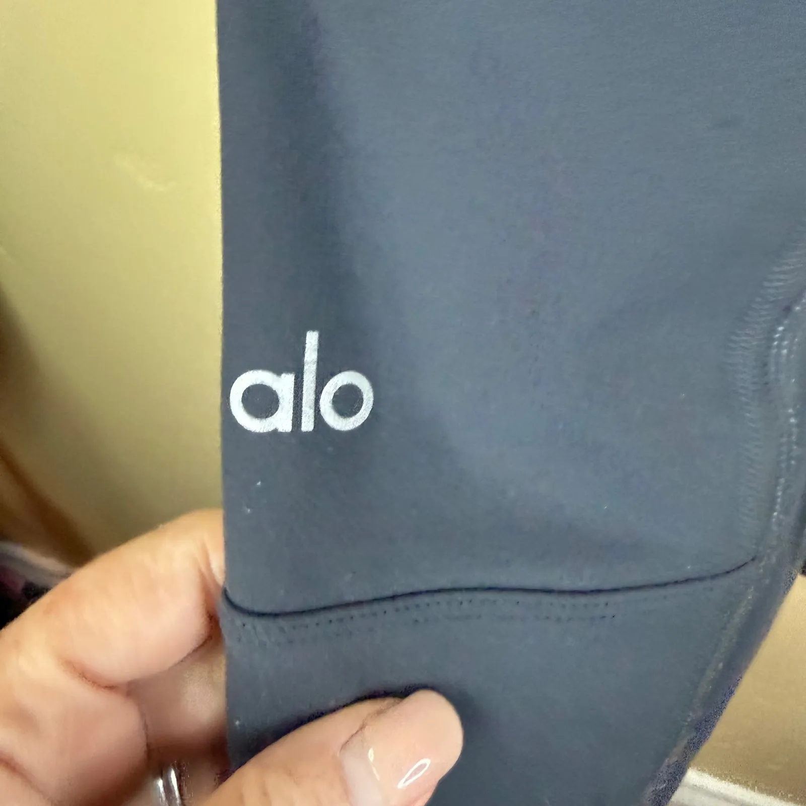 Alo Yoga High Waist Cargo Leggings Dark Gray Womens Size S Outdoor Active Hiking - Image 9