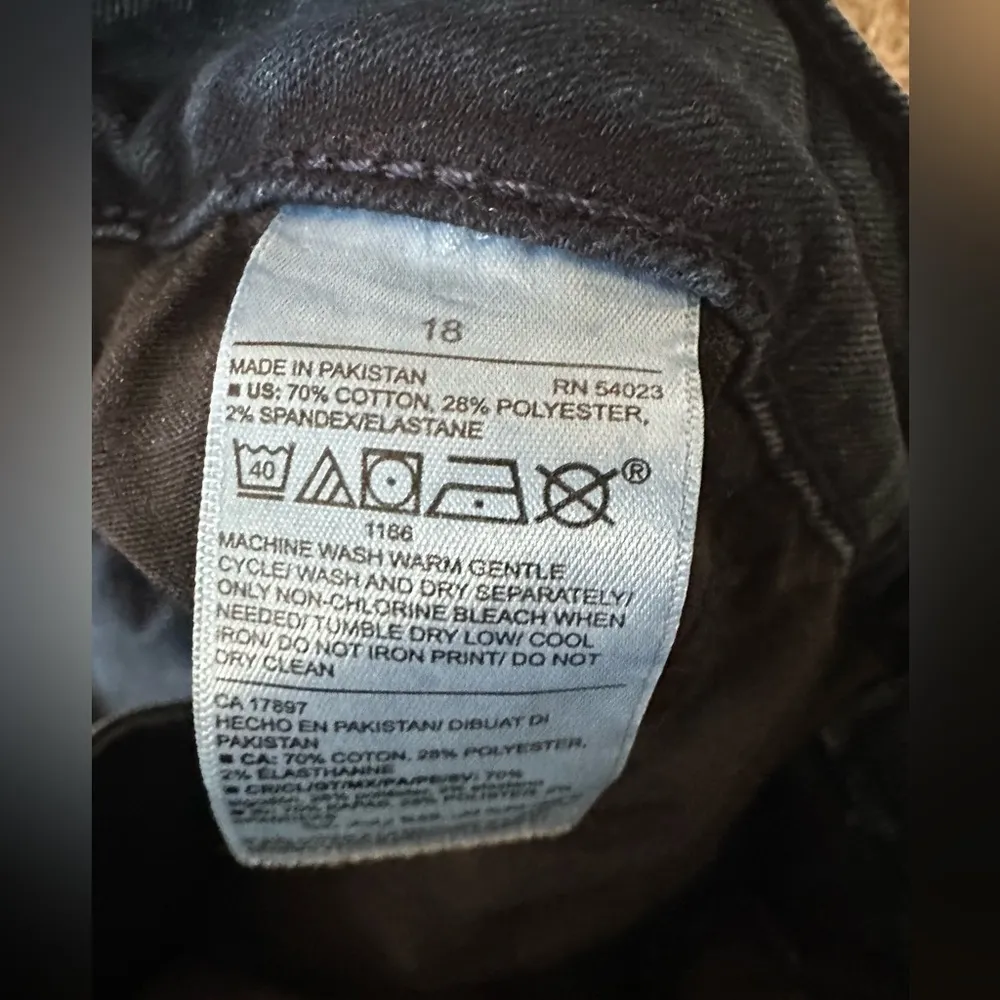 Old Navy Women Size 18 Rockstar Super Skinny High Rise Secret Slim Pockets Jeans - Image 3