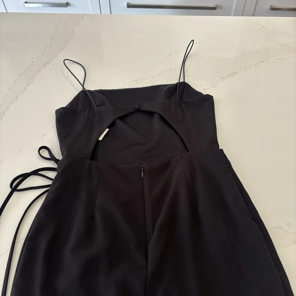 Elegant Black Spaghetti Strap Dress - Image 3