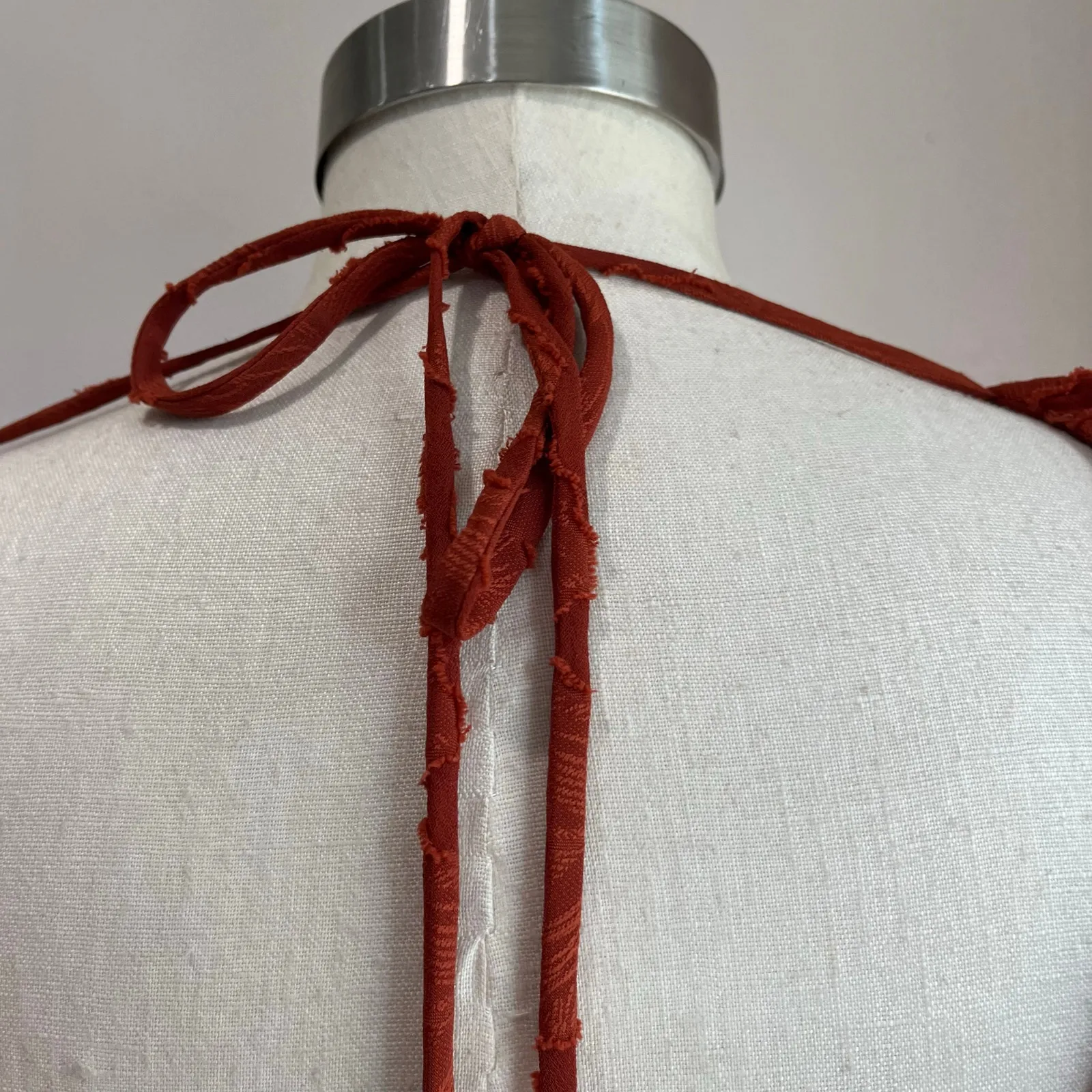 Anthropologie Textured Long Sleeve Floral Blouse in Crimson Rust Orange Sz L - Image 8