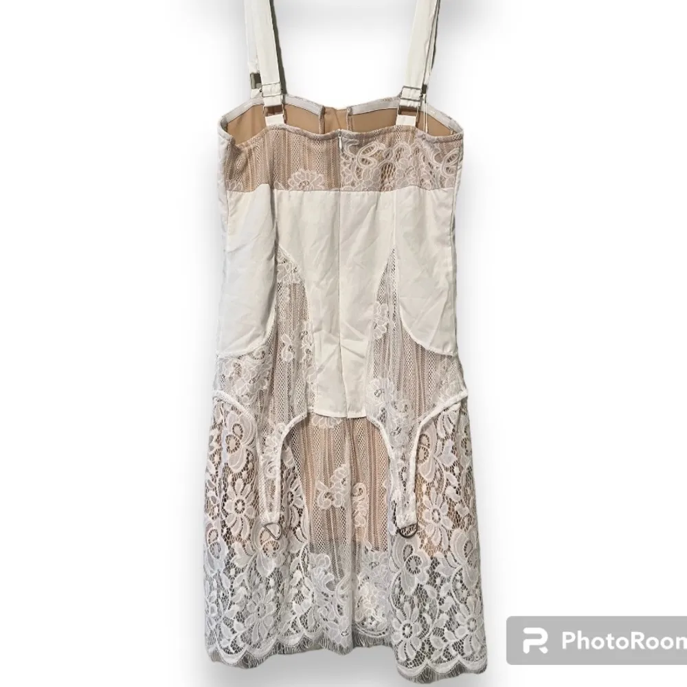 TwoTwinStyle medium white summer lace dress boho sexy padded adjustable garter - Image 6