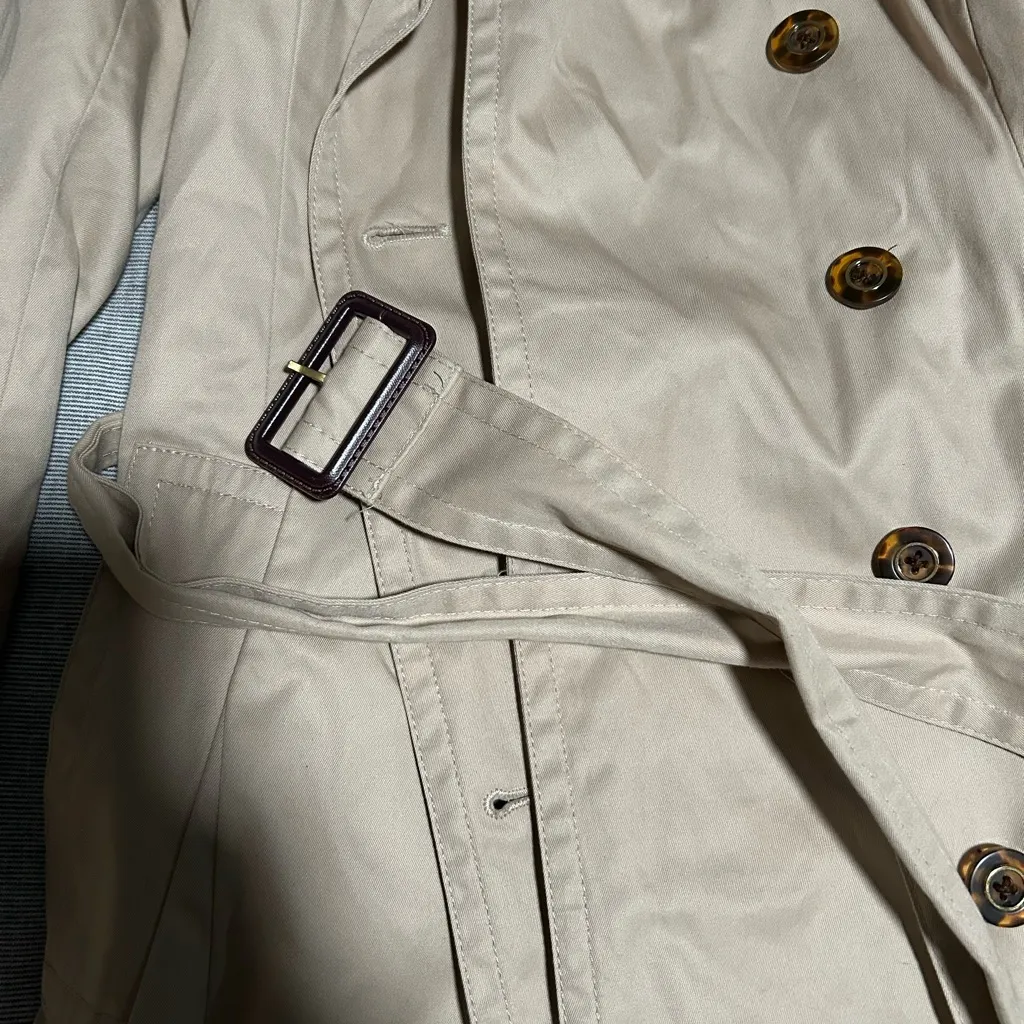 Banana Republic Beige Trench Coat - Image 2