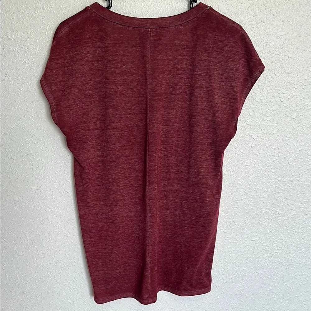 Wrangler Relaxed Short Sleeve Maroon Red Tee with Bling Size Medium - Image 6