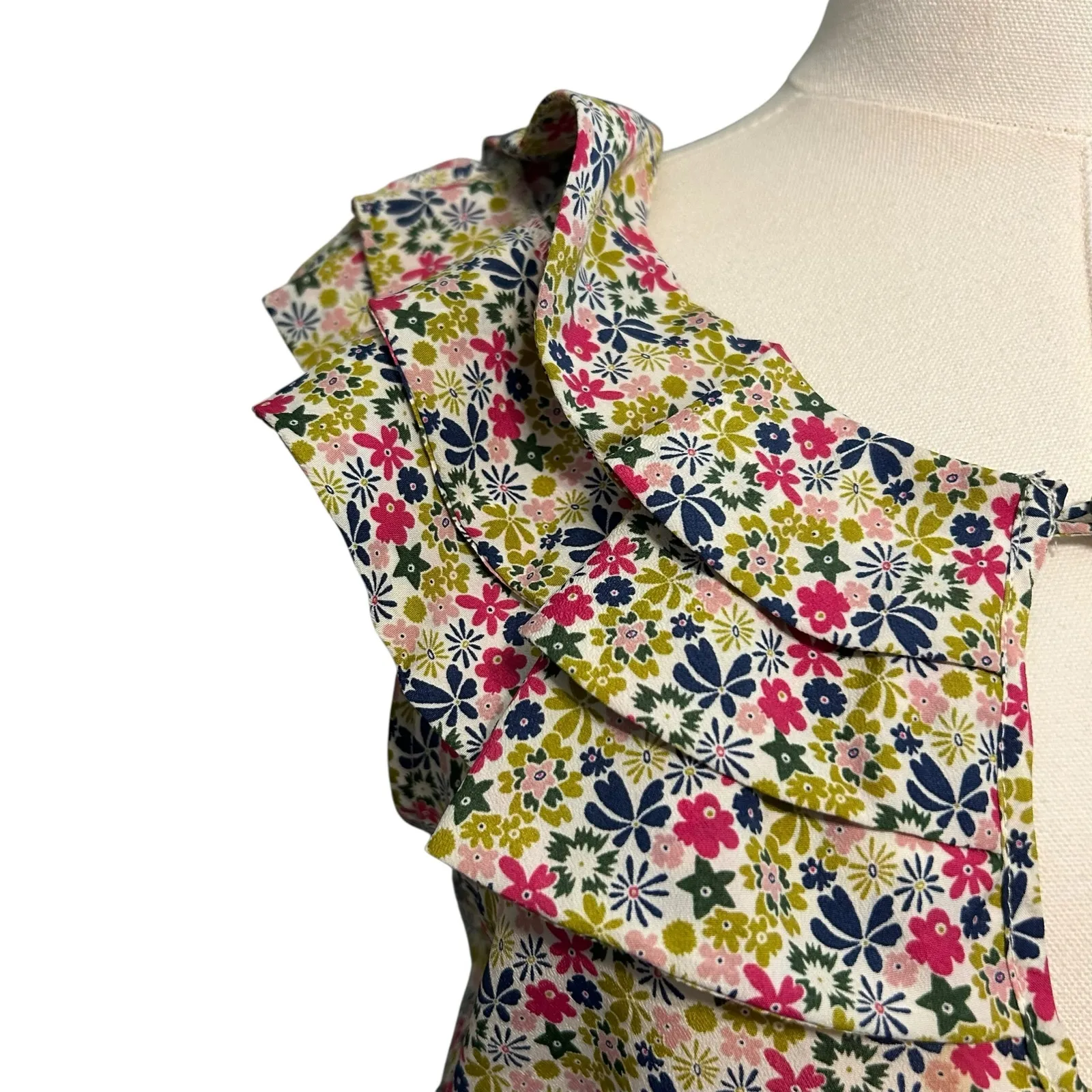 Liberty of London Floral Ruffle Sleeveless Blouse Women Sm Coquette Boho Beach Green - Image 5