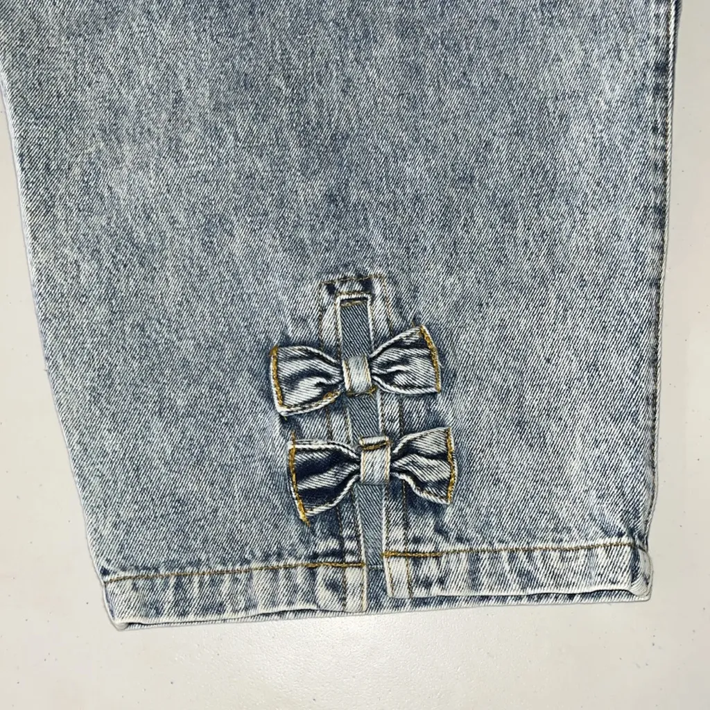 VTG Jordache NWT Size 36/22W Blue Acid Wash Denim - Bow Detail Jean Capris - Image 3