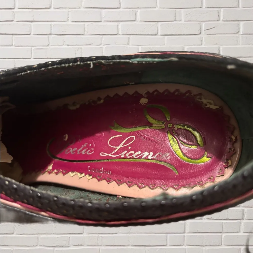 Poetic License London Lace - Image 6