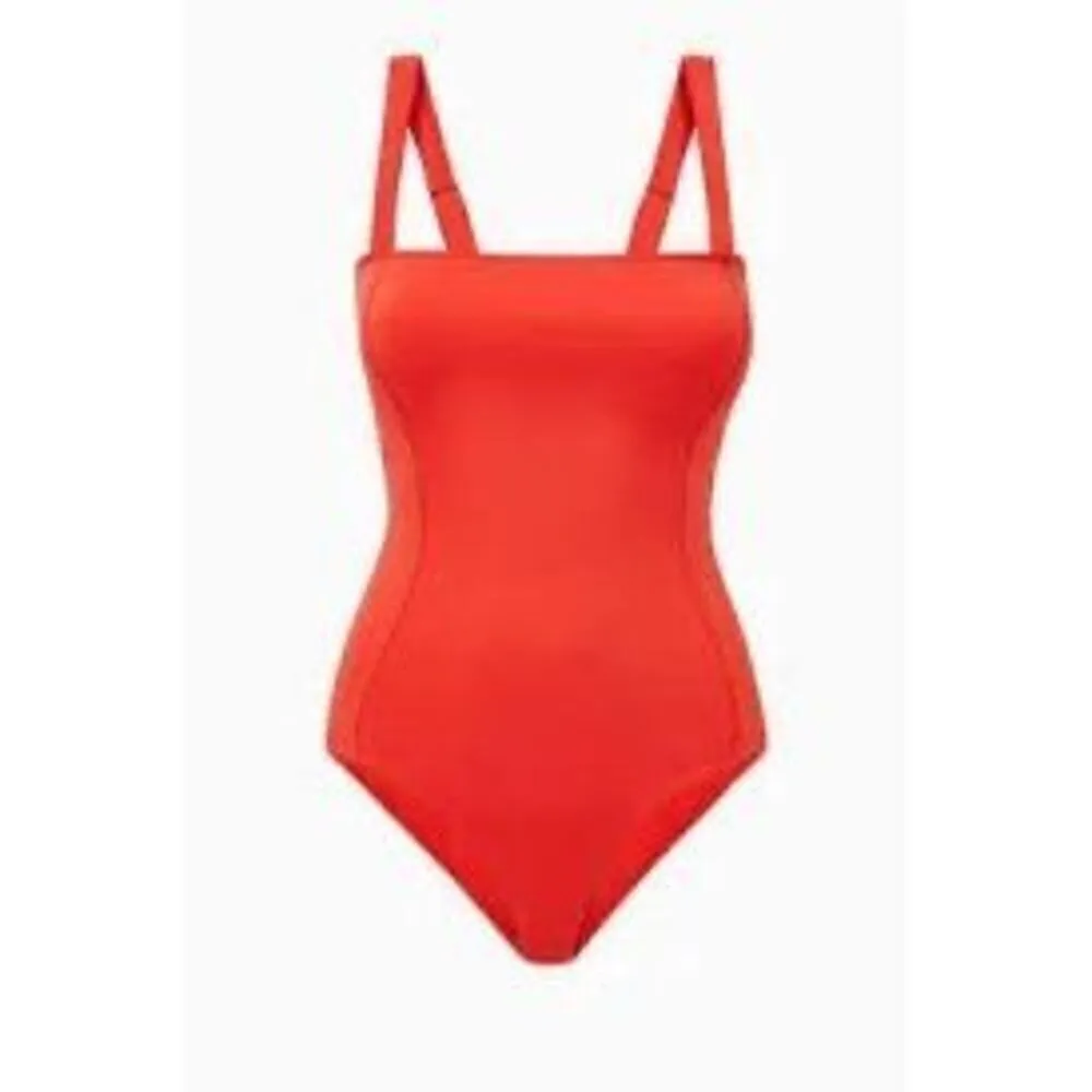 New. Good American red compression one piece. Medium. Retails. $120 - Image 4
