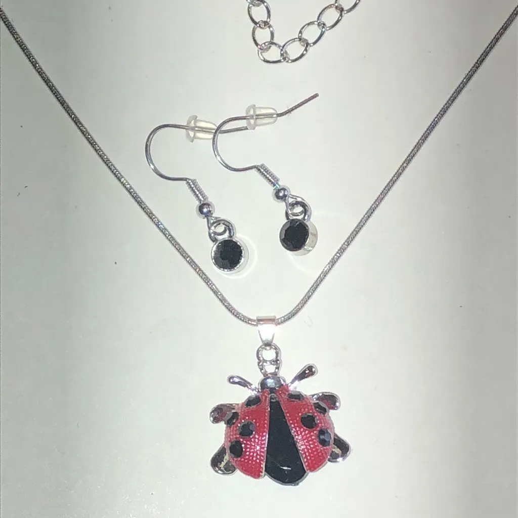 Silver Tone Ladybug Pendant Necklace and Earring Set Red - Image 2