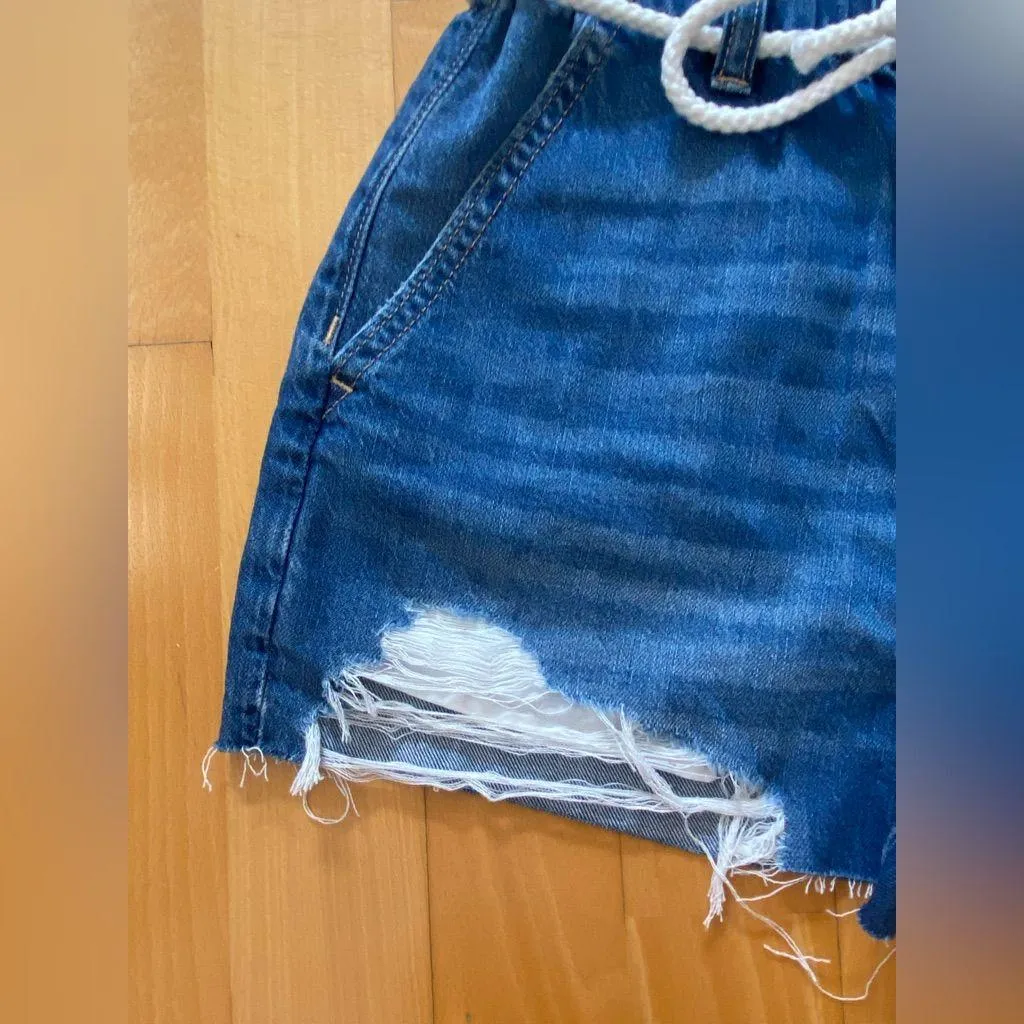 American Eagle Outfitters Paperbag Belted High Waist Blue Denim Mom Shorts - Image 4