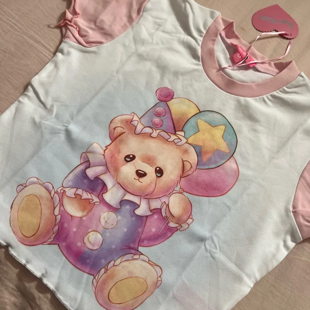 Sugar Thrillz Pink and White Pastel Teddy Bear Tee Size M - Image 3