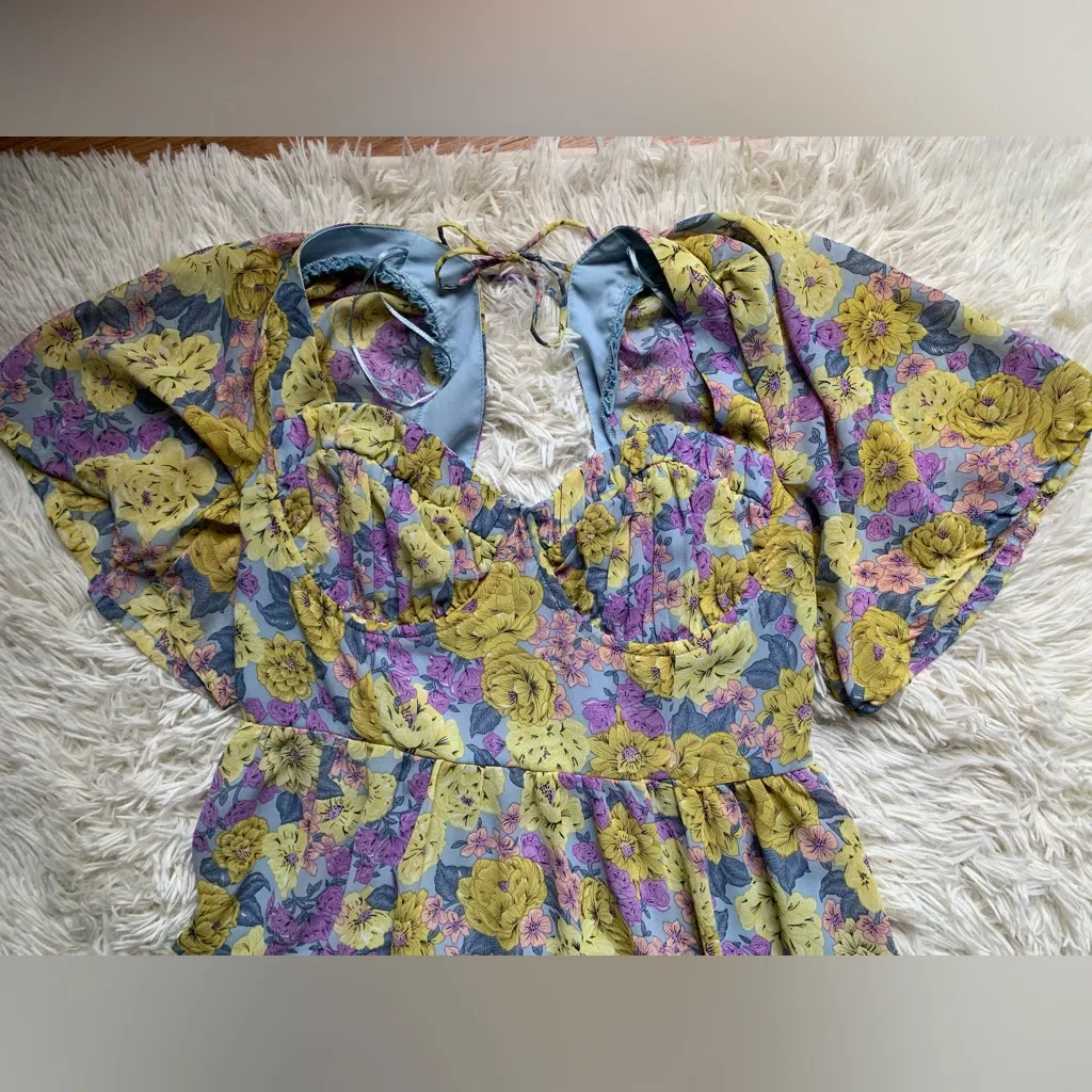 ASTR The Label Floral Sweetheart Neck Dress In Gold Purple Floral - Image 6