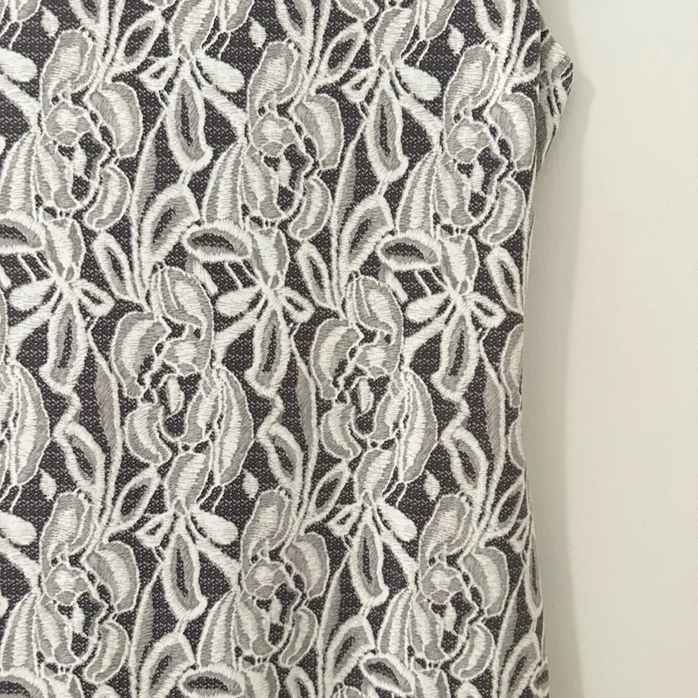 Roz  & Ali SZ 12 Gray Dress - Image 4