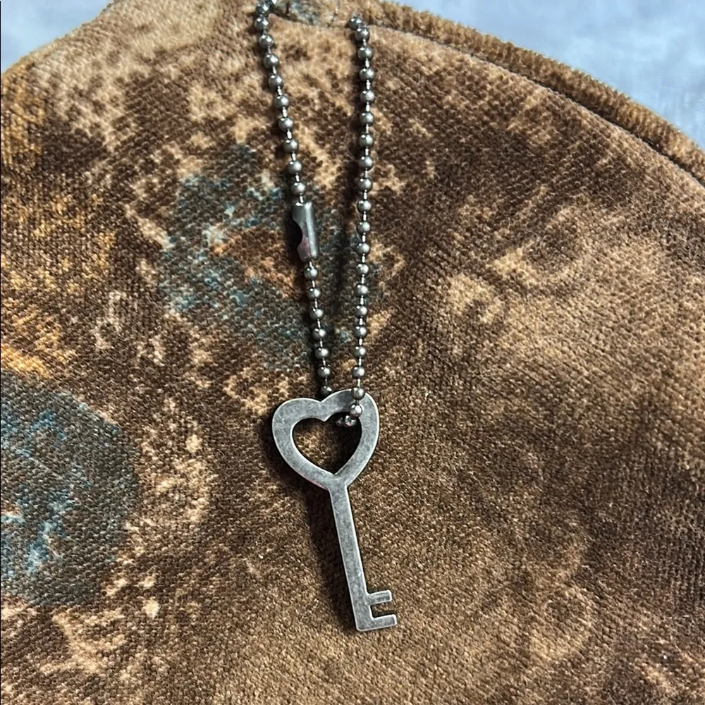 Forever by Fossil Vintage Velvet Handbag with Wooden Handles - Image 5