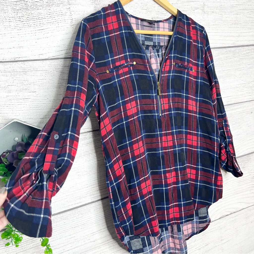 New Look Red & Blue Plaid Zipper V-Neck 3/4 Sleeve Top Size Large Fall Classic - Image 2