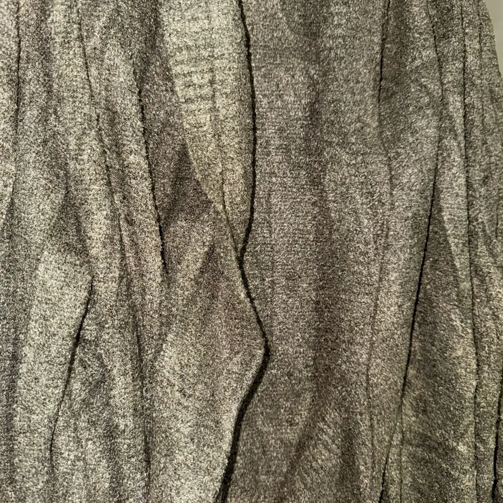 Chic Olive Green Cardigan - Image 2