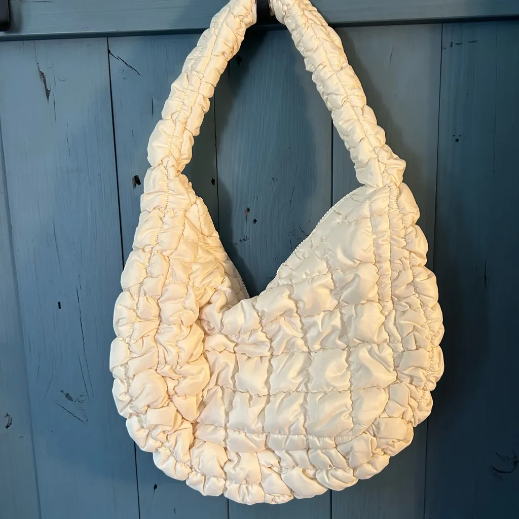 Ariana Grande Cream Quilted Hobo Bag - Image 4