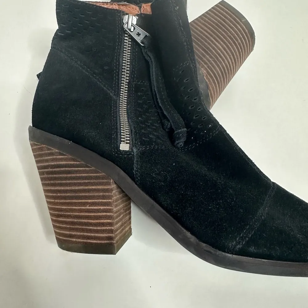 Lucky Brand Black Suede Perforated Ramses Booties Size 9 - Image 7