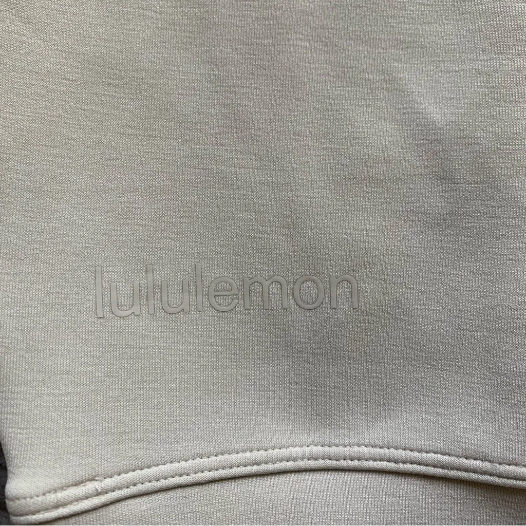 Lululemon Softstreme Perfectly Oversized Cropped Crew Bone Size 2 - Image 5