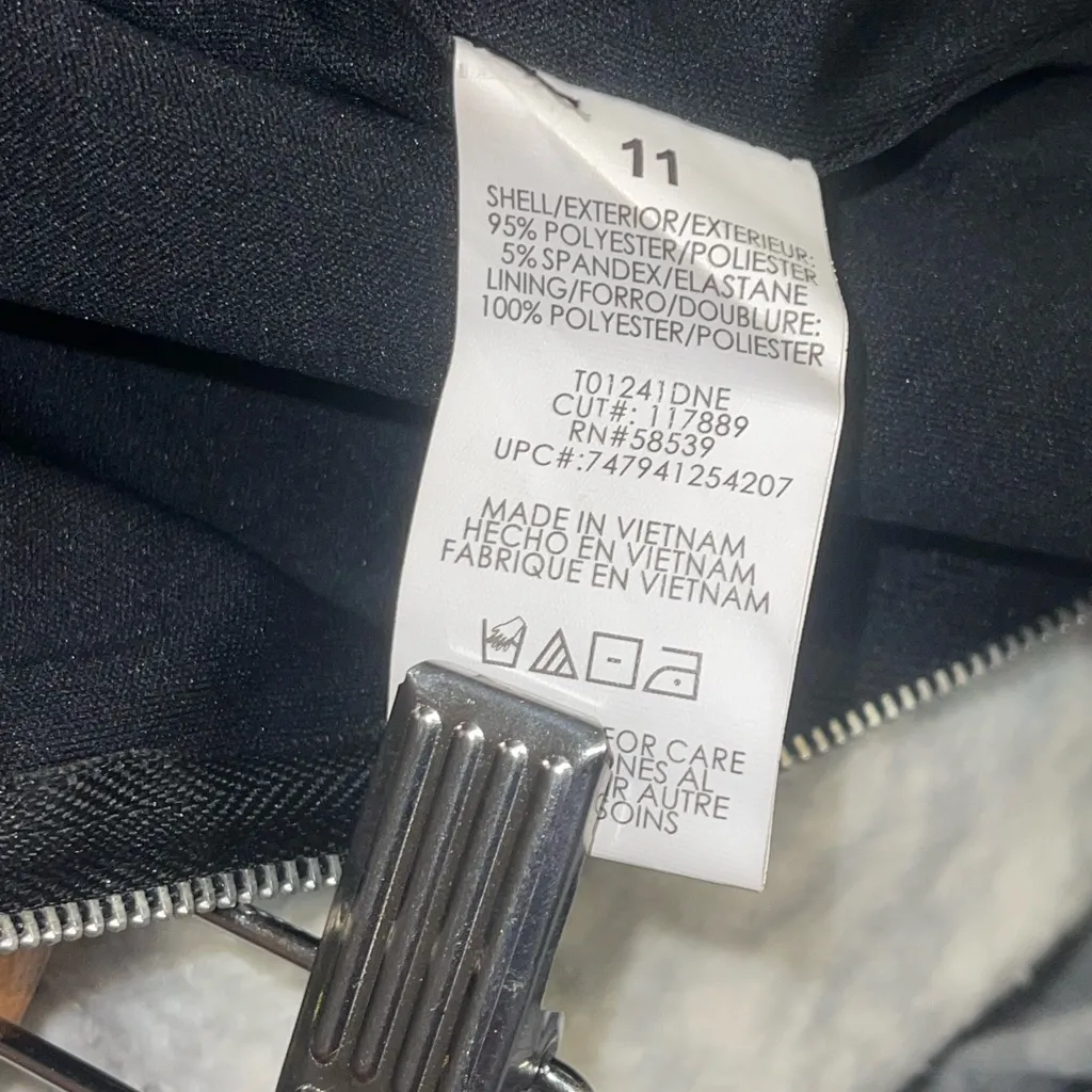 Speechless black sleeveless crop top bustier shirt woman’s size 11 EUC - Image 5