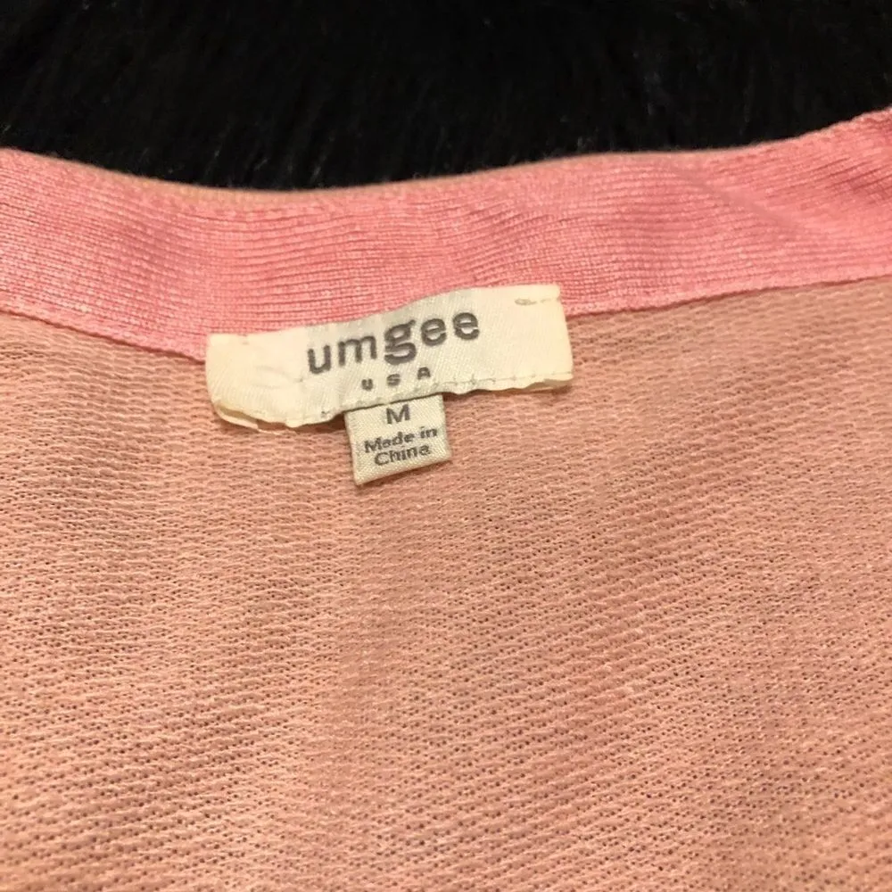 Umgee sweater sz medium - Image 4