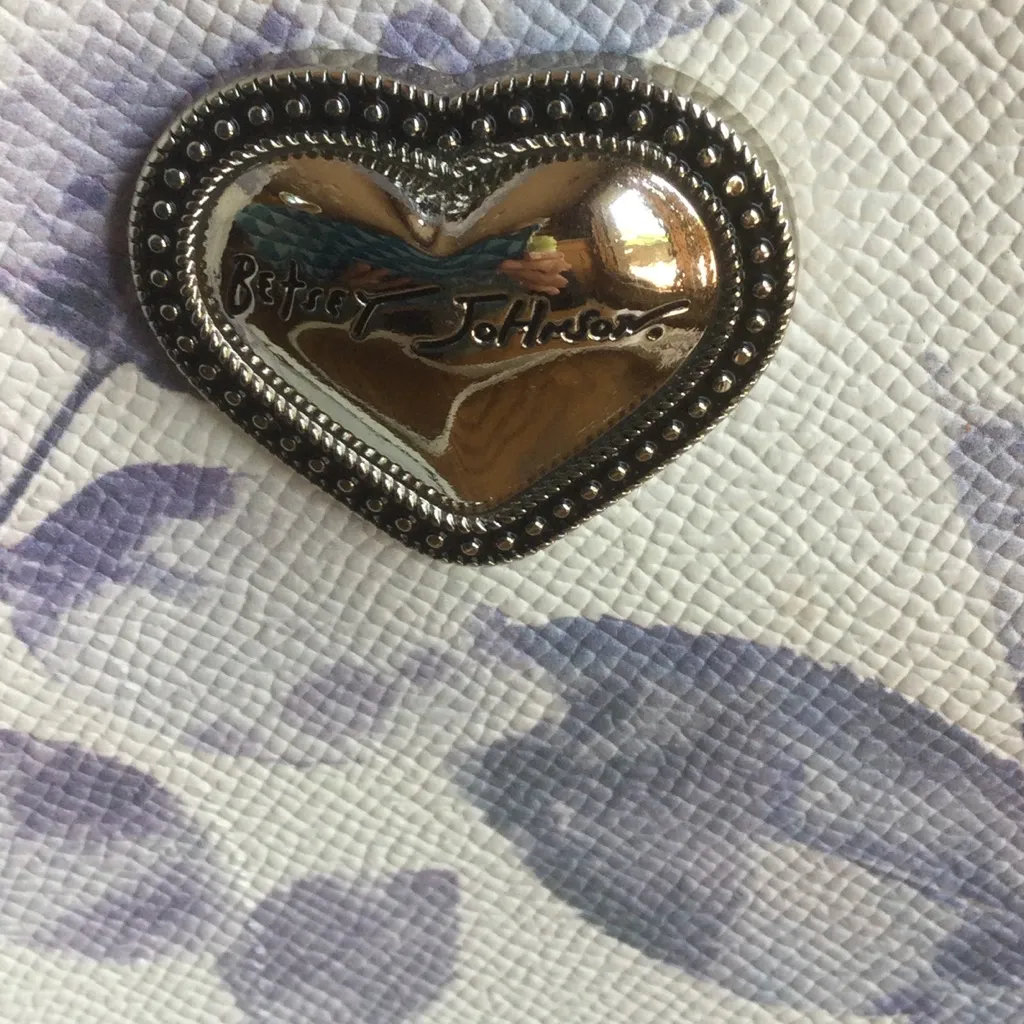 Betsey Johnson White and Purple Floral Shoulder or Crossbody Bag - Image 8